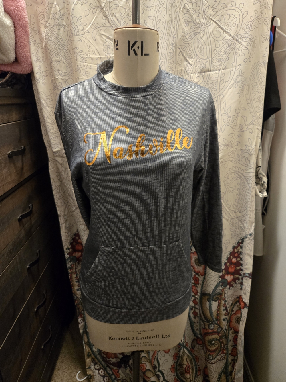 Nashville Script Crewneck Sweater - Gray with Gold Foil